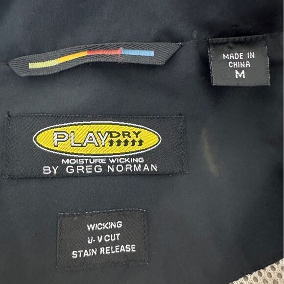 Greg Norman outdoor vest. Zipper and button. Size M - Picture 4 of 5
